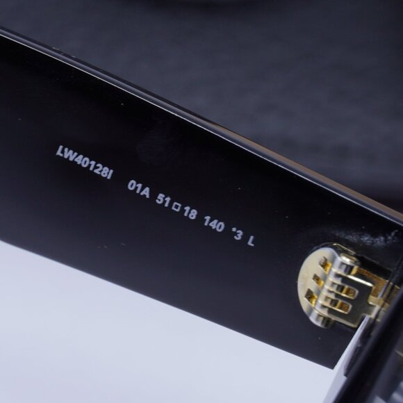 Loewe LW40128I 01A Cat Eye Sunglasses – Black\Smoke - Picture 6 of 10